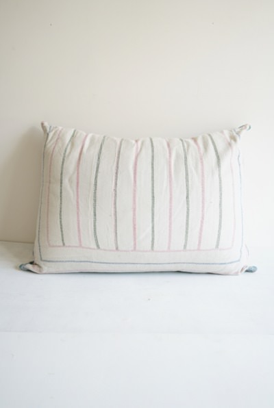 CUSHION｜LIGHT YEARS