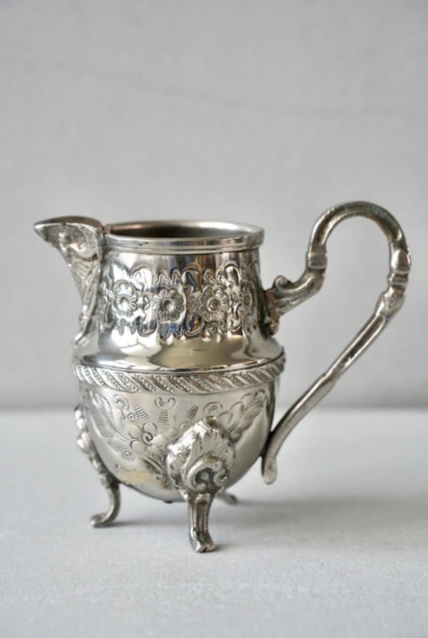 METAL/MILK PITCHER