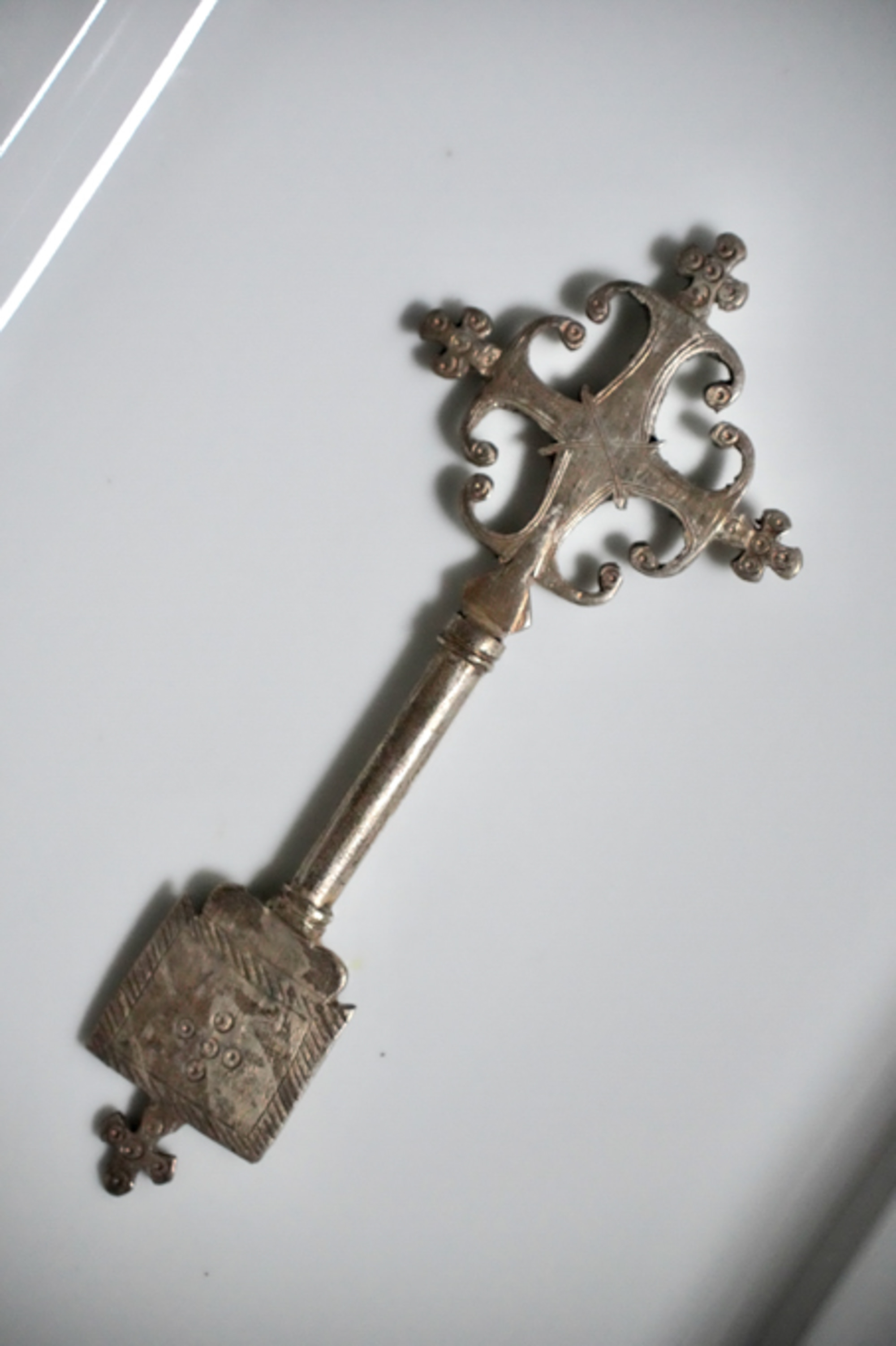 ETHIOPIAN CROSS｜LIGHT YEARS