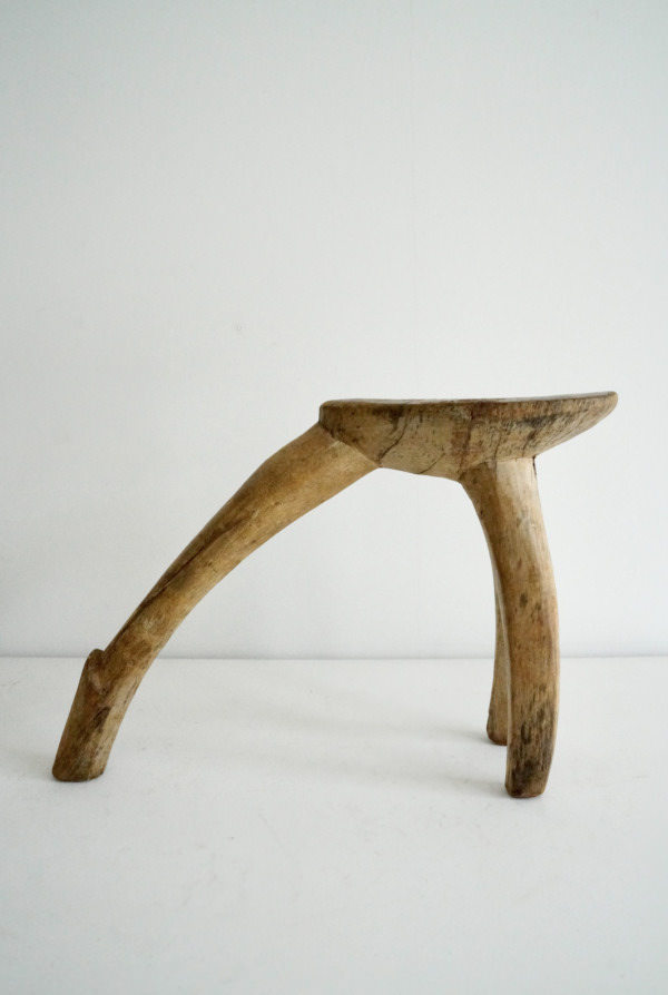 LOBI STOOL
