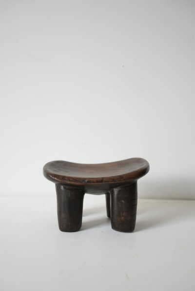 アフリカ　スツール　タンザニア タンザニア ヘヘ族 スツール(M①) | FOLK ART,椅子 | THOUGHT OF