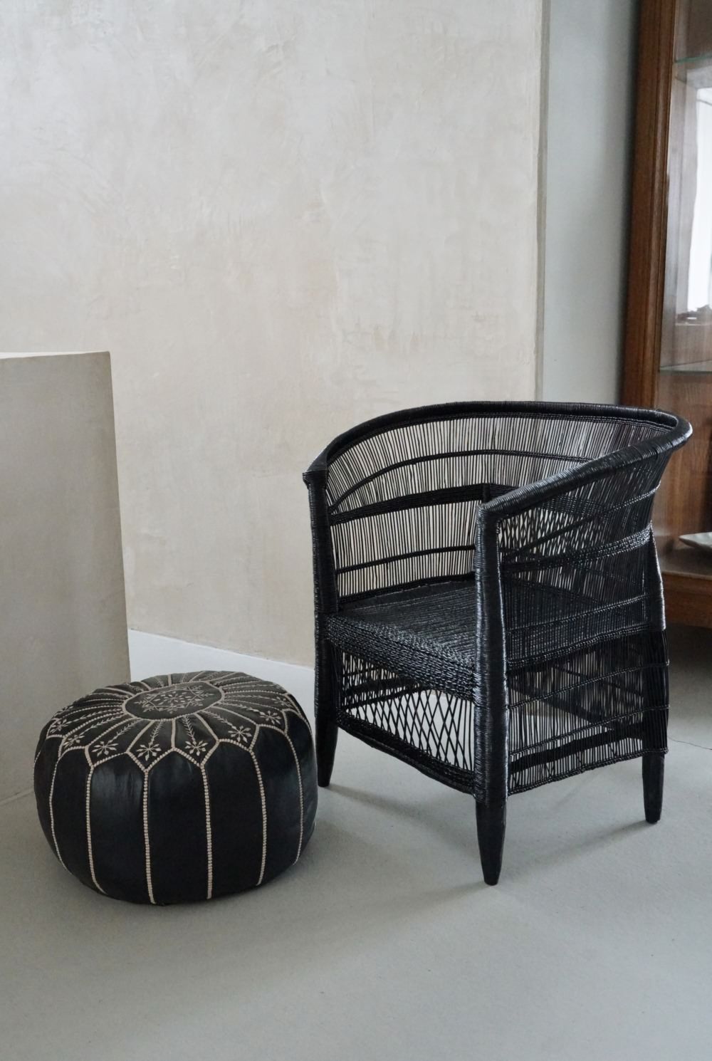 POUF / BLACK｜LIGHT YEARS