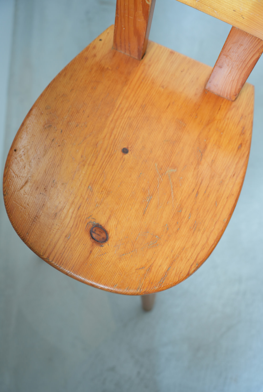 Christian Durupt / Meribel Chair｜LIGHT YEARS