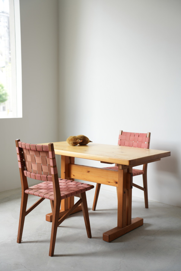 Charlotte Perriand / Les Arcs Table