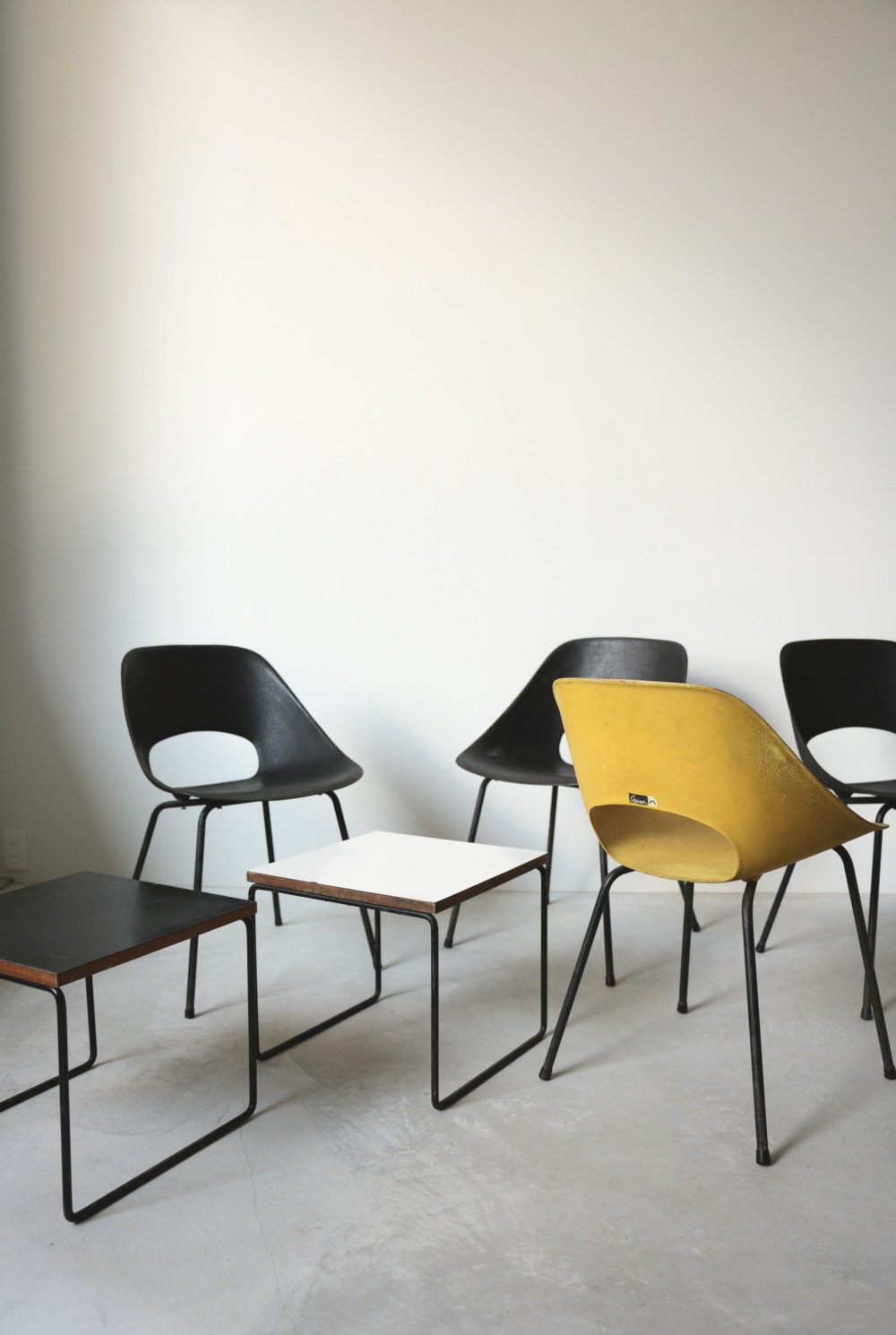 Pierre Guariche / Tulip Chair FRP|LIGHT YEARS Pierre Guariche / Tulip Chair FRP|LIGHT YEARS