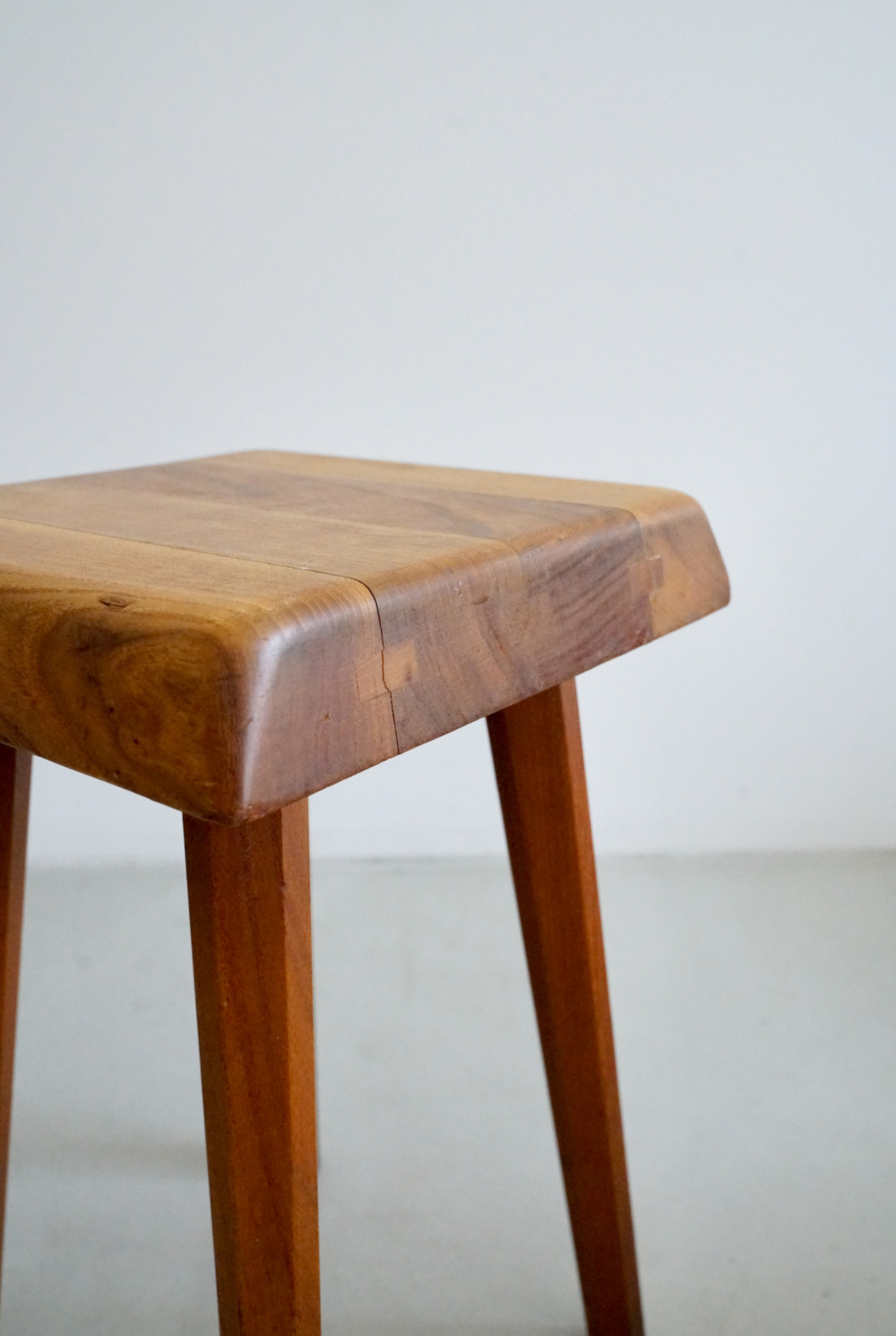 Pierre Chapo / S01 Stool｜LIGHT YEARS