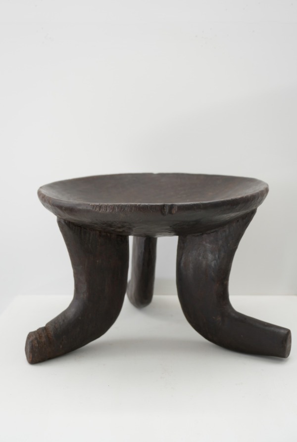 OROMO STOOL