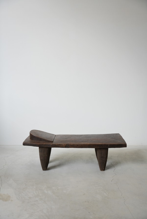 SENUFO TABLE