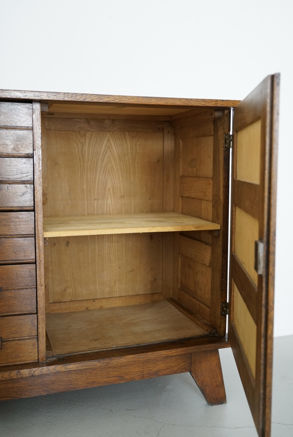 René Gabriel SIDE BOARD｜LIGHT YEARS