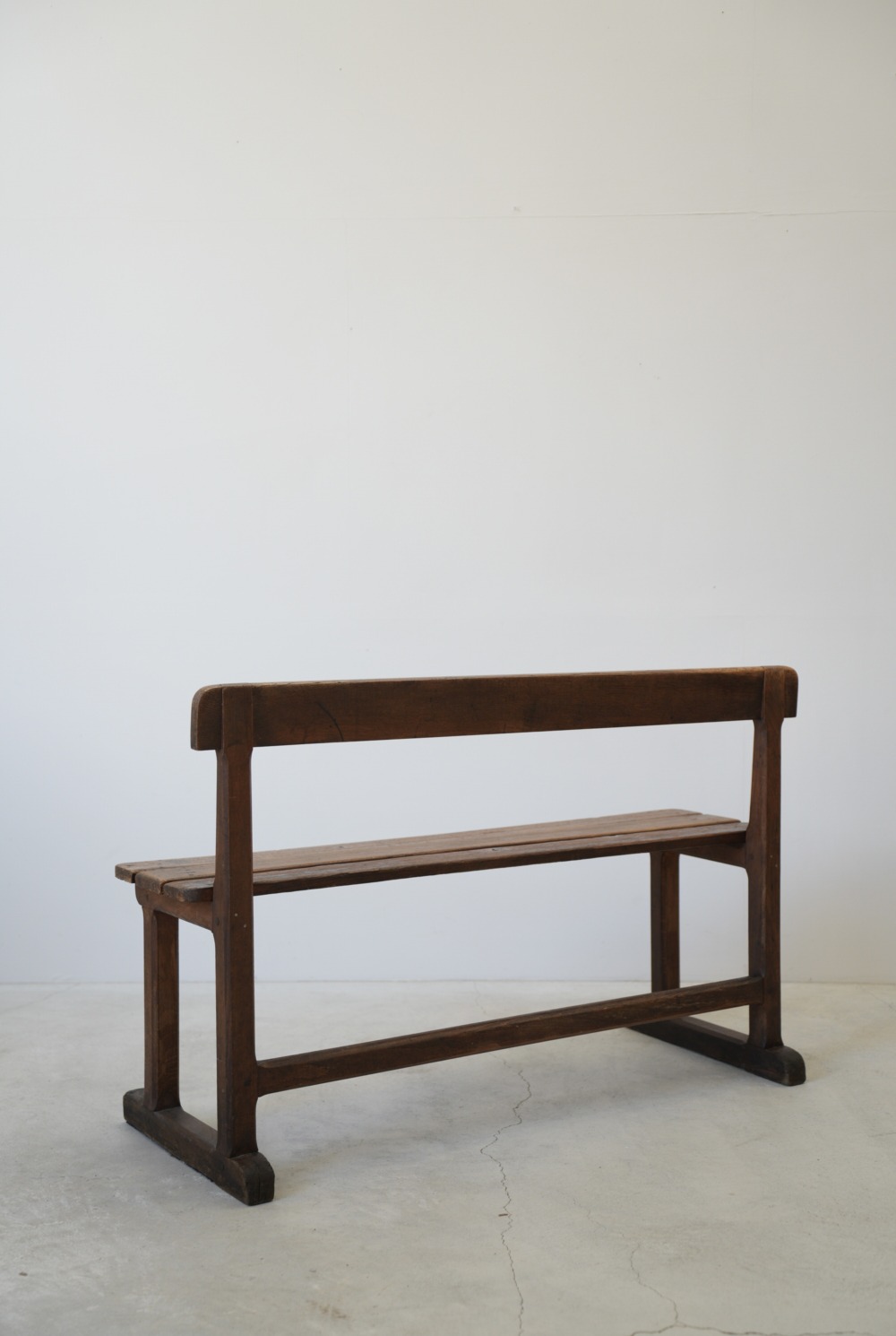 BENCH｜LIGHT YEARS