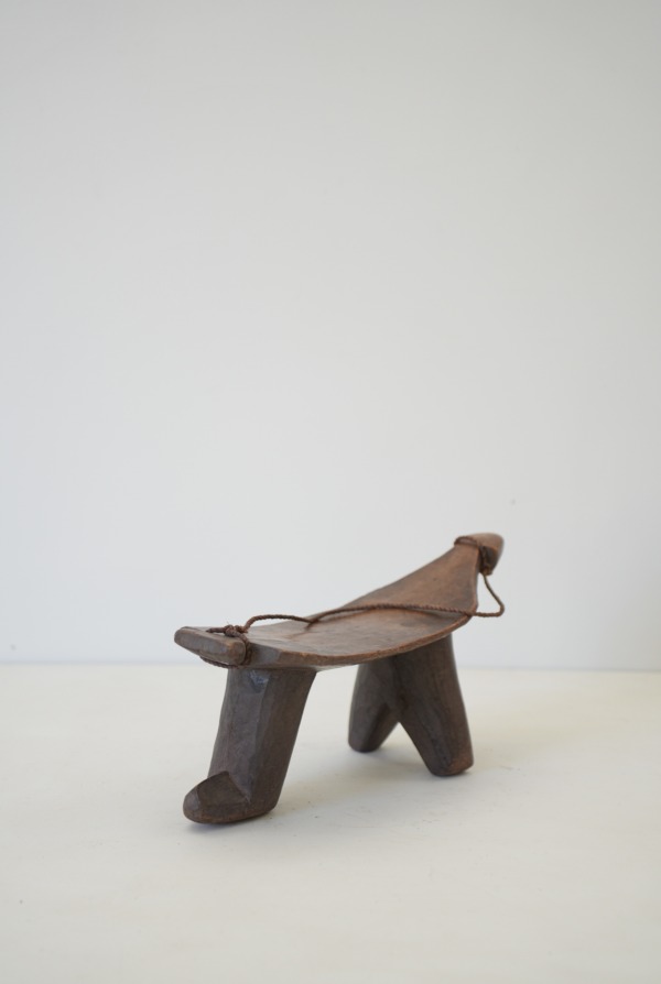 LOBI STOOL