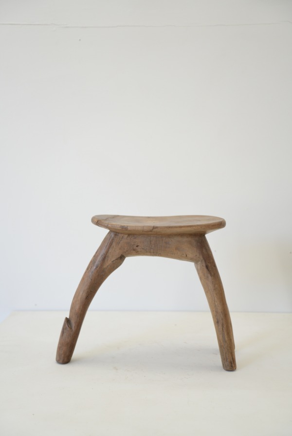 LOBI STOOL