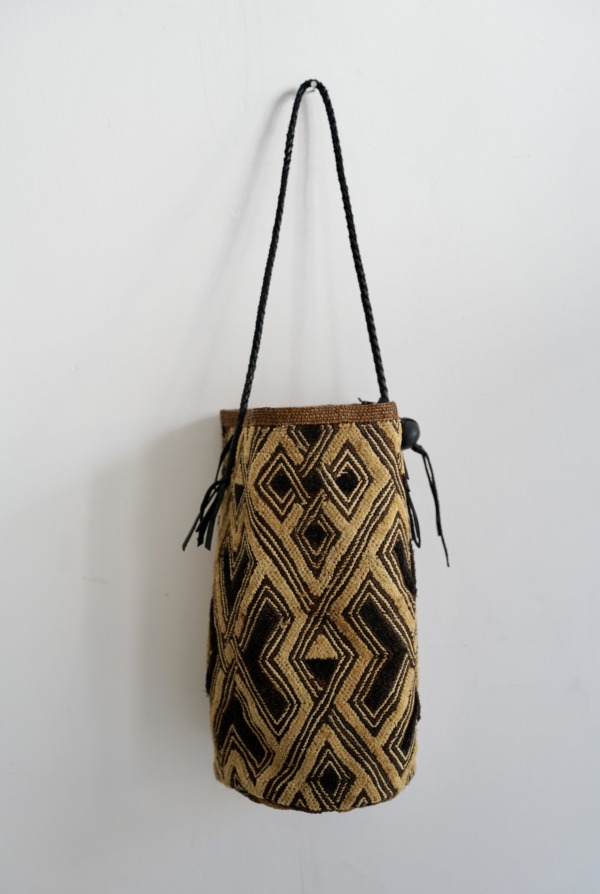 KUBA BAG bucket round semi middle