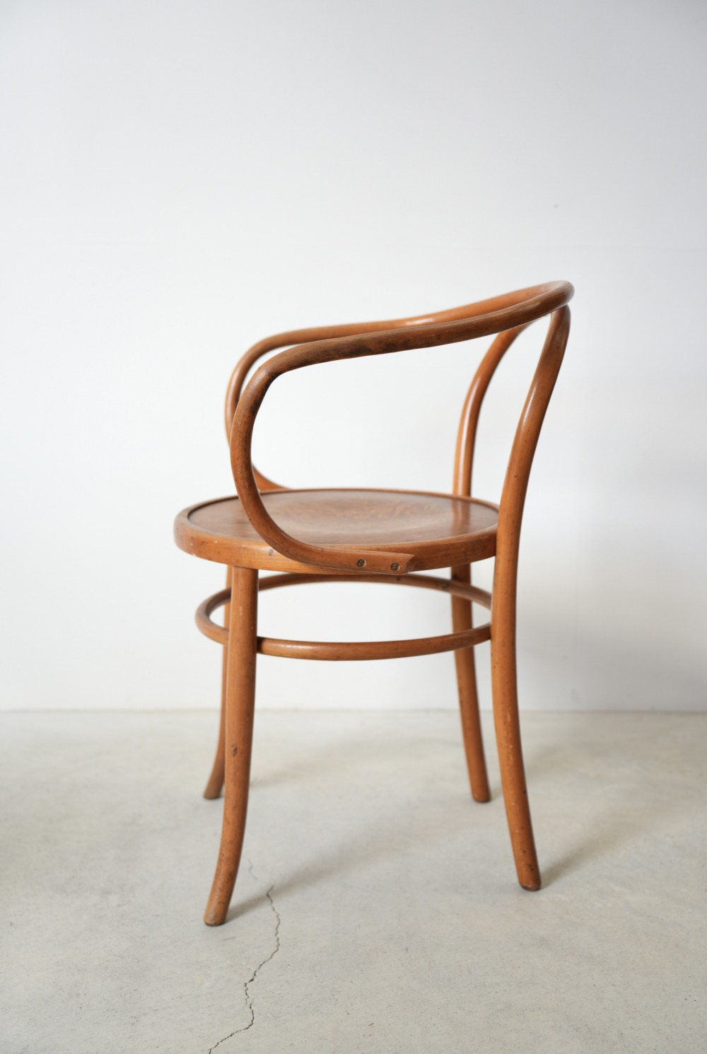 THONET 209｜LIGHT YEARS