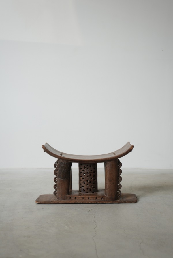 ASHANTI STOOL