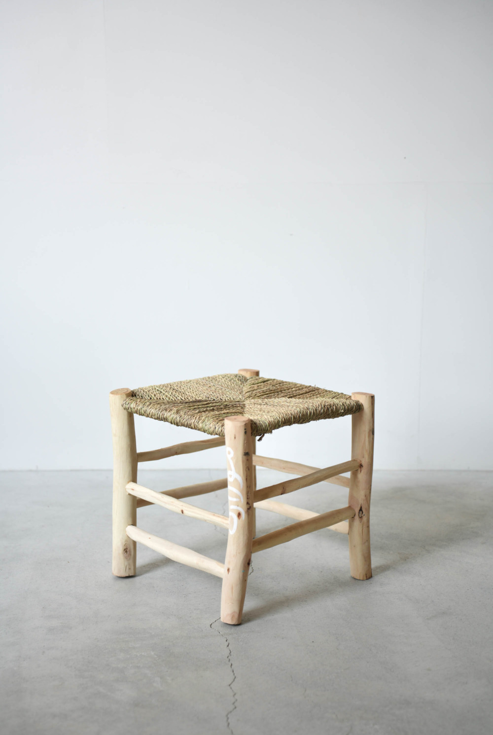 ARABIC STOOL｜LIGHT YEARS
