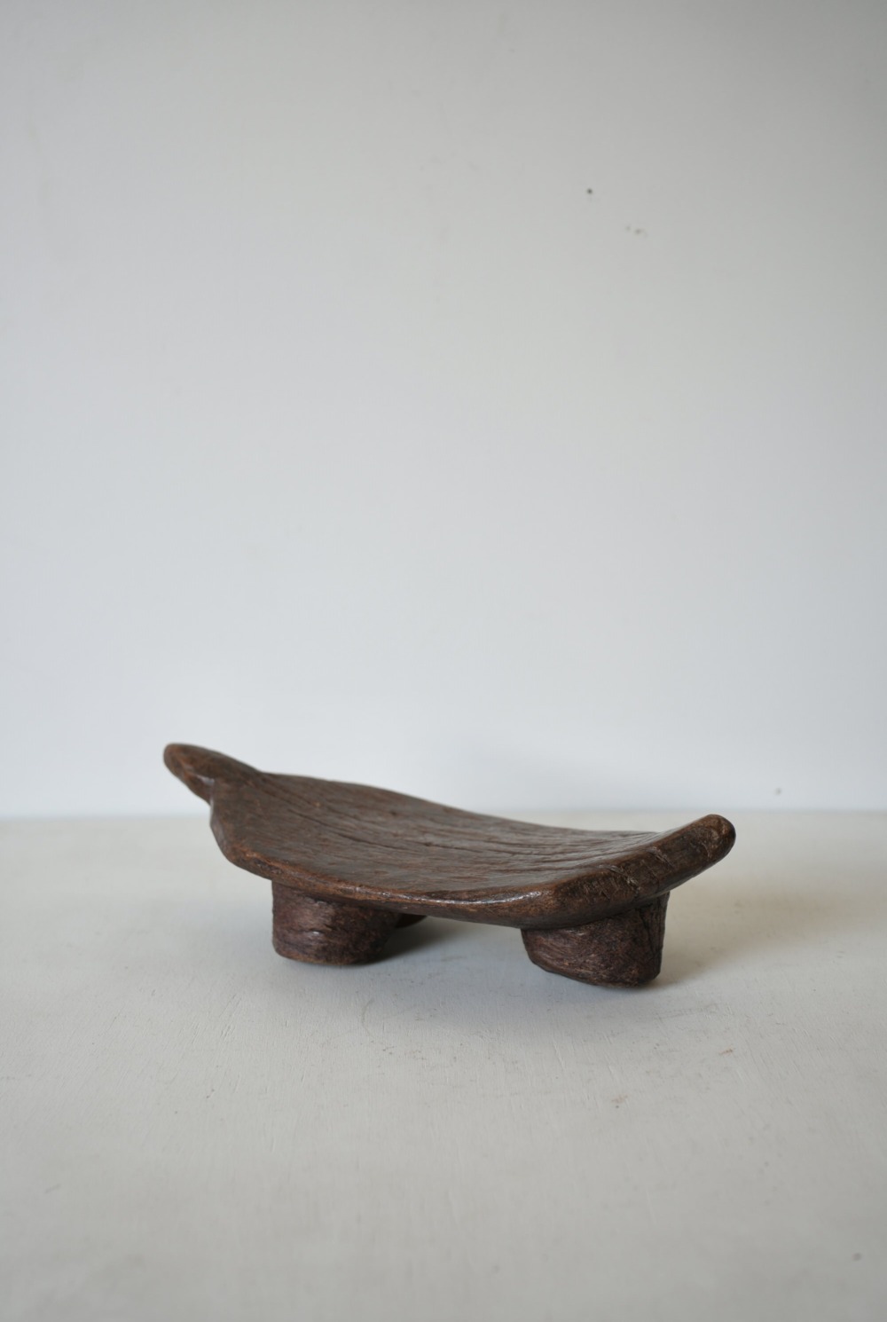 LOBI STOOL｜LIGHT YEARS