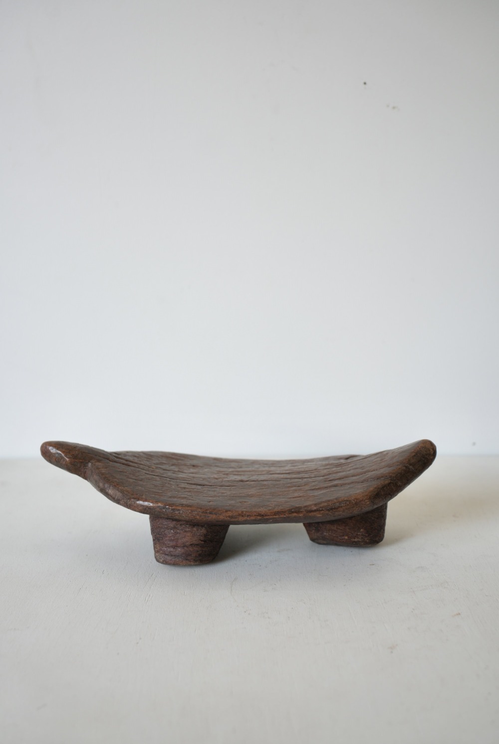 LOBI STOOL｜LIGHT YEARS