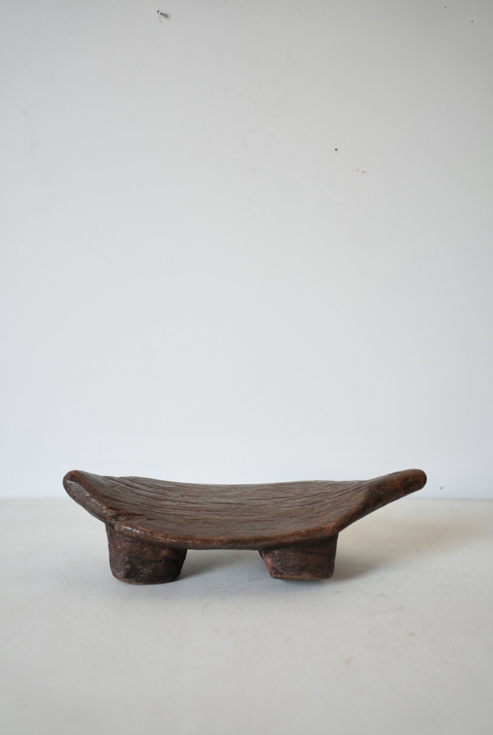 LOBI STOOL｜LIGHT YEARS
