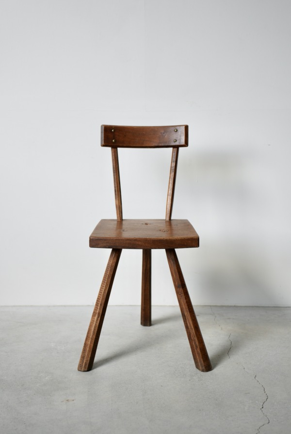 Tripod Chair