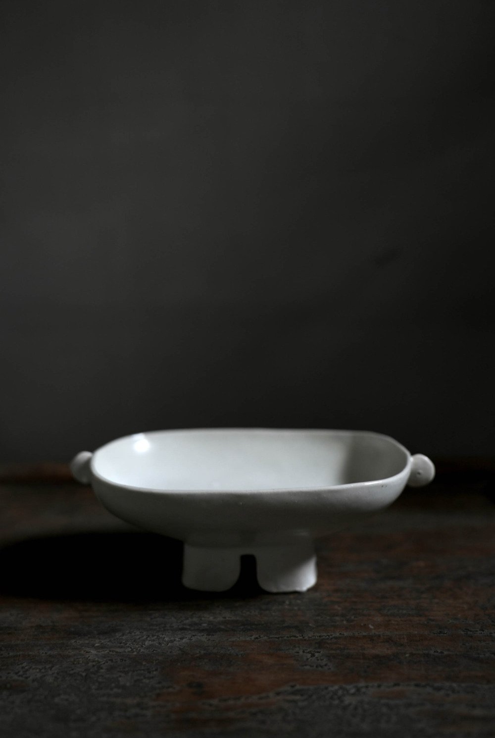 白瓷ソバン角皿｜LIGHT YEARS