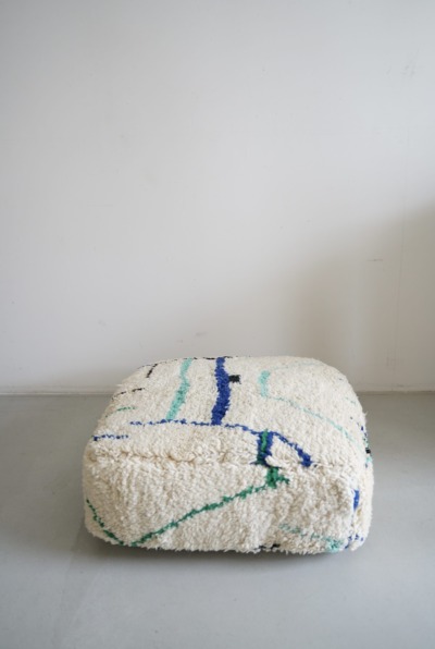 ARABIC STOOL｜LIGHT YEARS