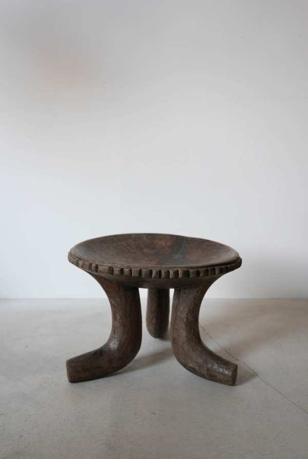 OROMO STOOL
