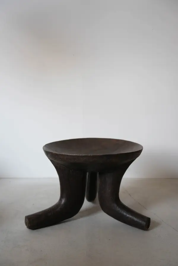 OROMO STOOL
