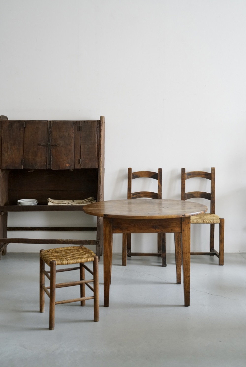 LIGHT YEARS　ROUND TABLE モロッコ ROUND TABLE｜LIGHT YEARS