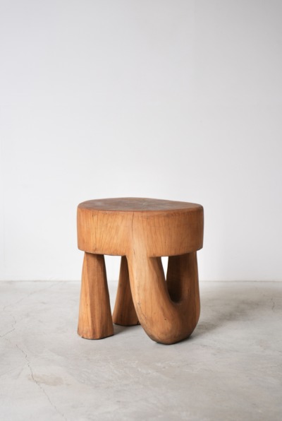 ライトイヤーズLIGHTYEARS 丸型スツール アフリカTUTSI STOOL AFRICAN FURNITURE｜LIGHT YEARS