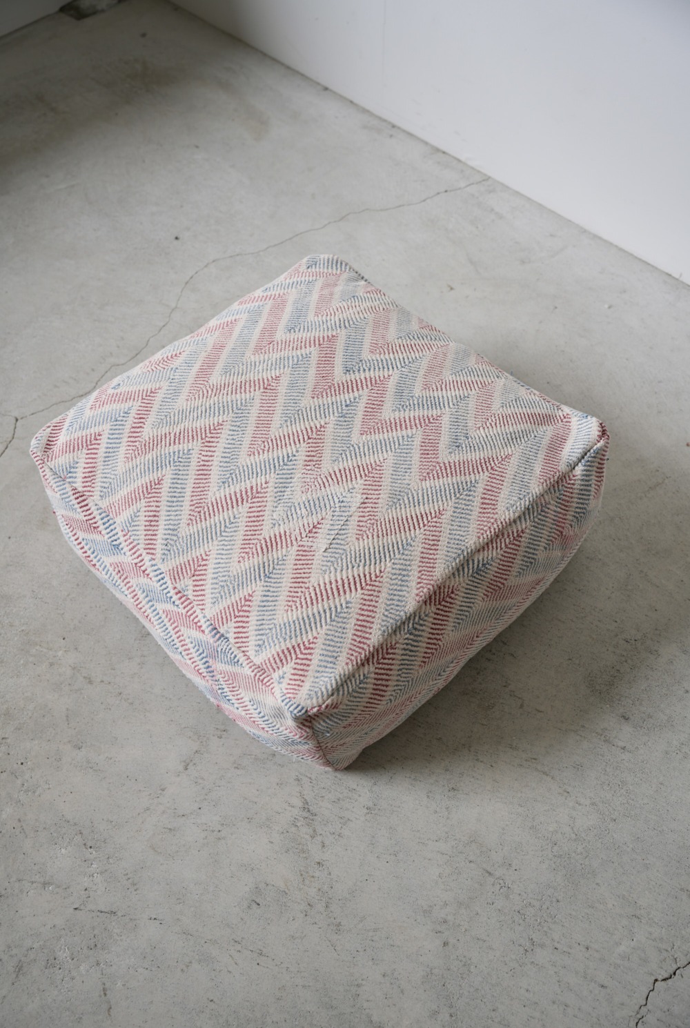 VINTAGE QUILT POUF｜LIGHT YEARS