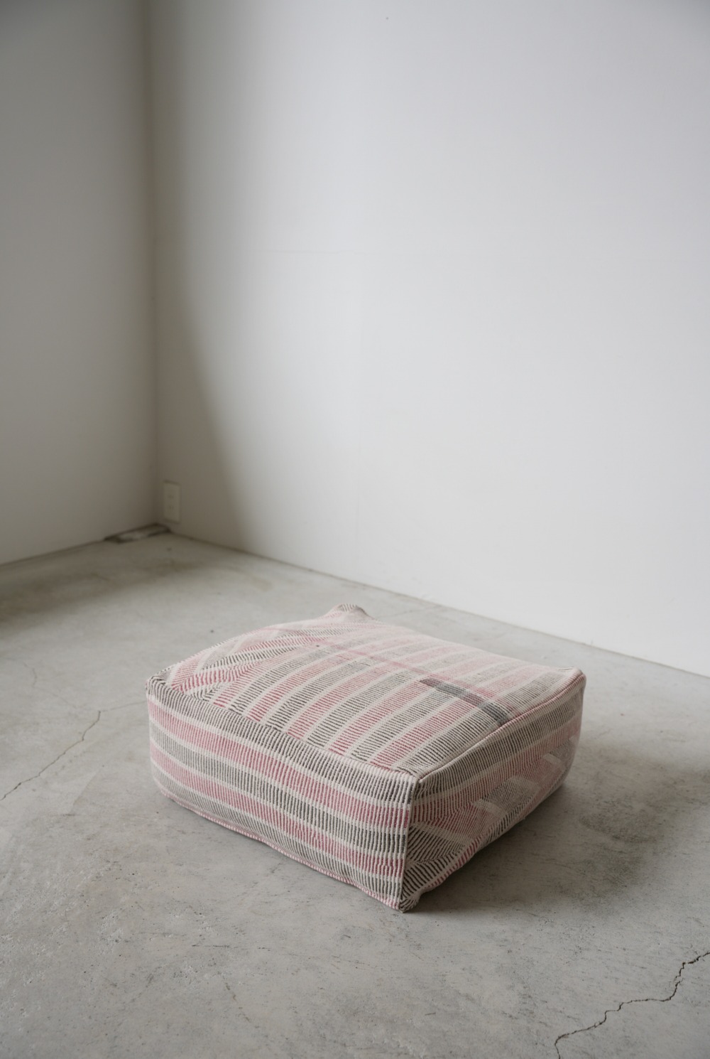 VINTAGE QUILT POUF｜LIGHT YEARS