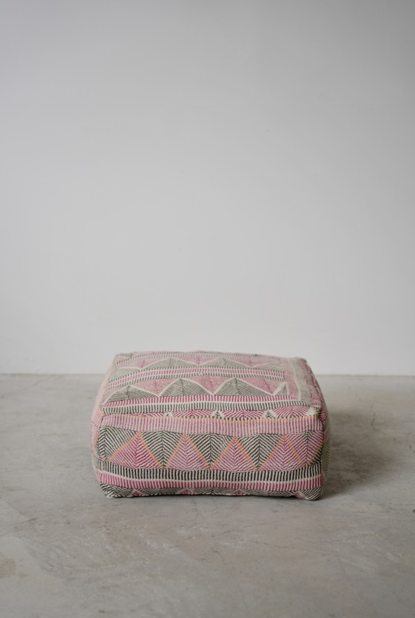 VINTAGE QUILT POUF