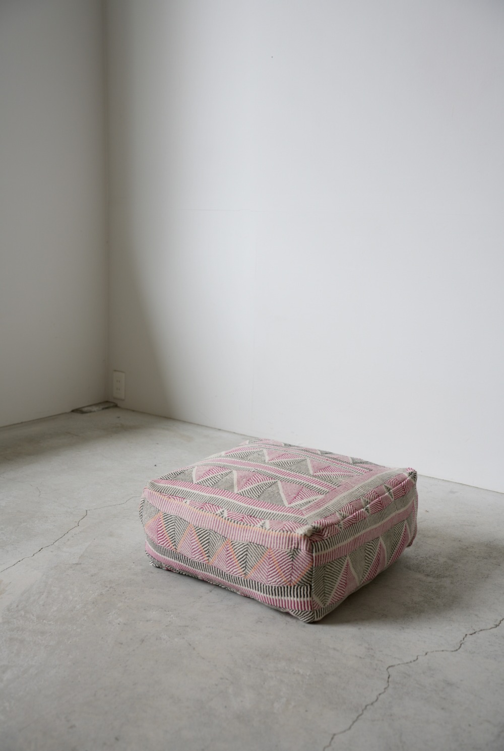 VINTAGE QUILT POUF｜LIGHT YEARS