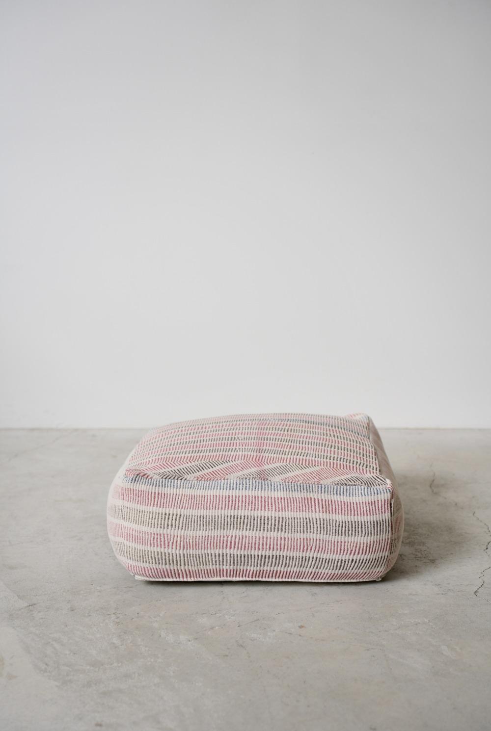 VINTAGE QUILT POUF｜LIGHT YEARS