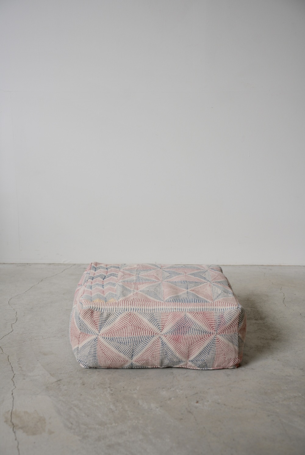 VINTAGE QUILT POUF｜LIGHT YEARS