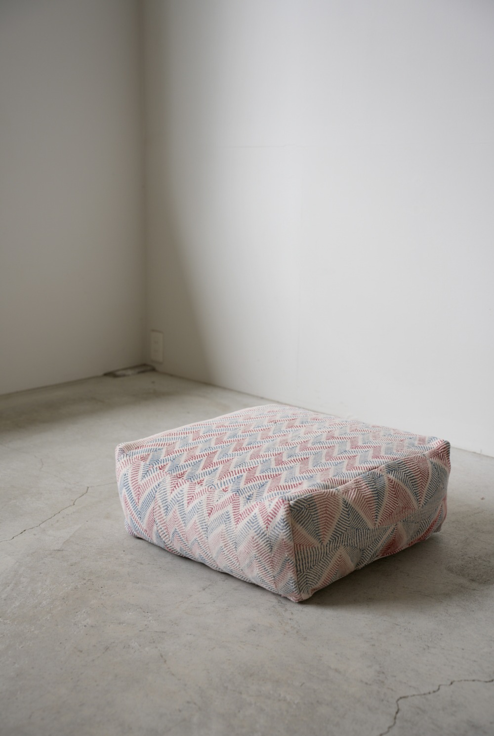 VINTAGE QUILT POUF｜LIGHT YEARS
