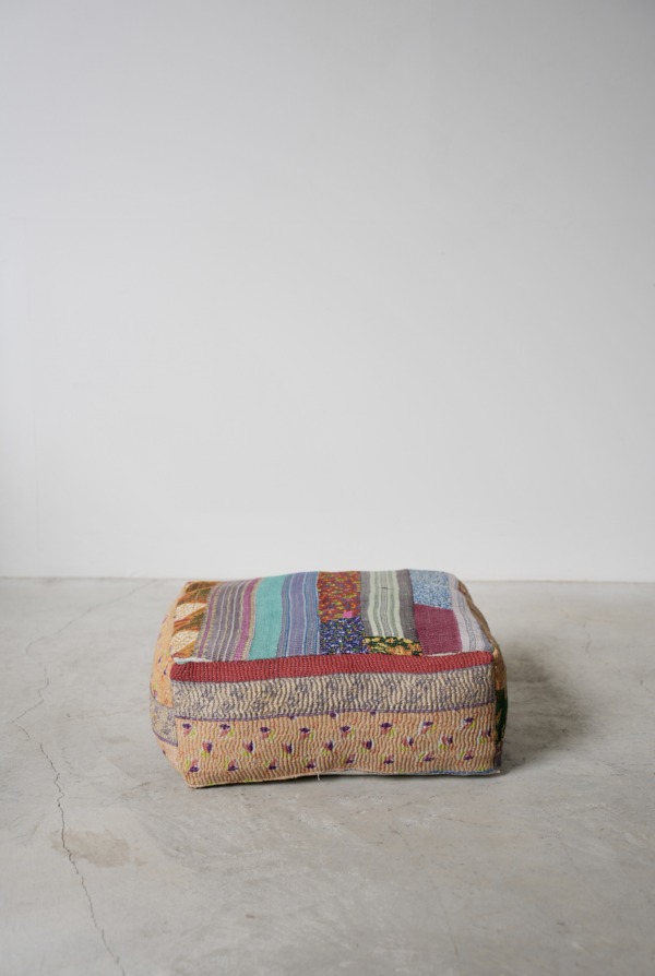 VINTAGE QUILT POUF