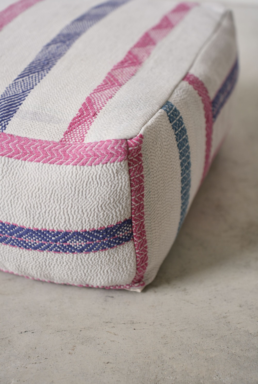 VINTAGE QUILT POUF｜LIGHT YEARS