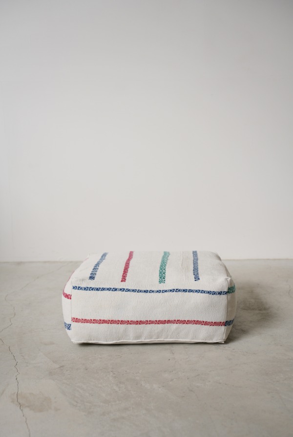 VINTAGE QUILT POUF