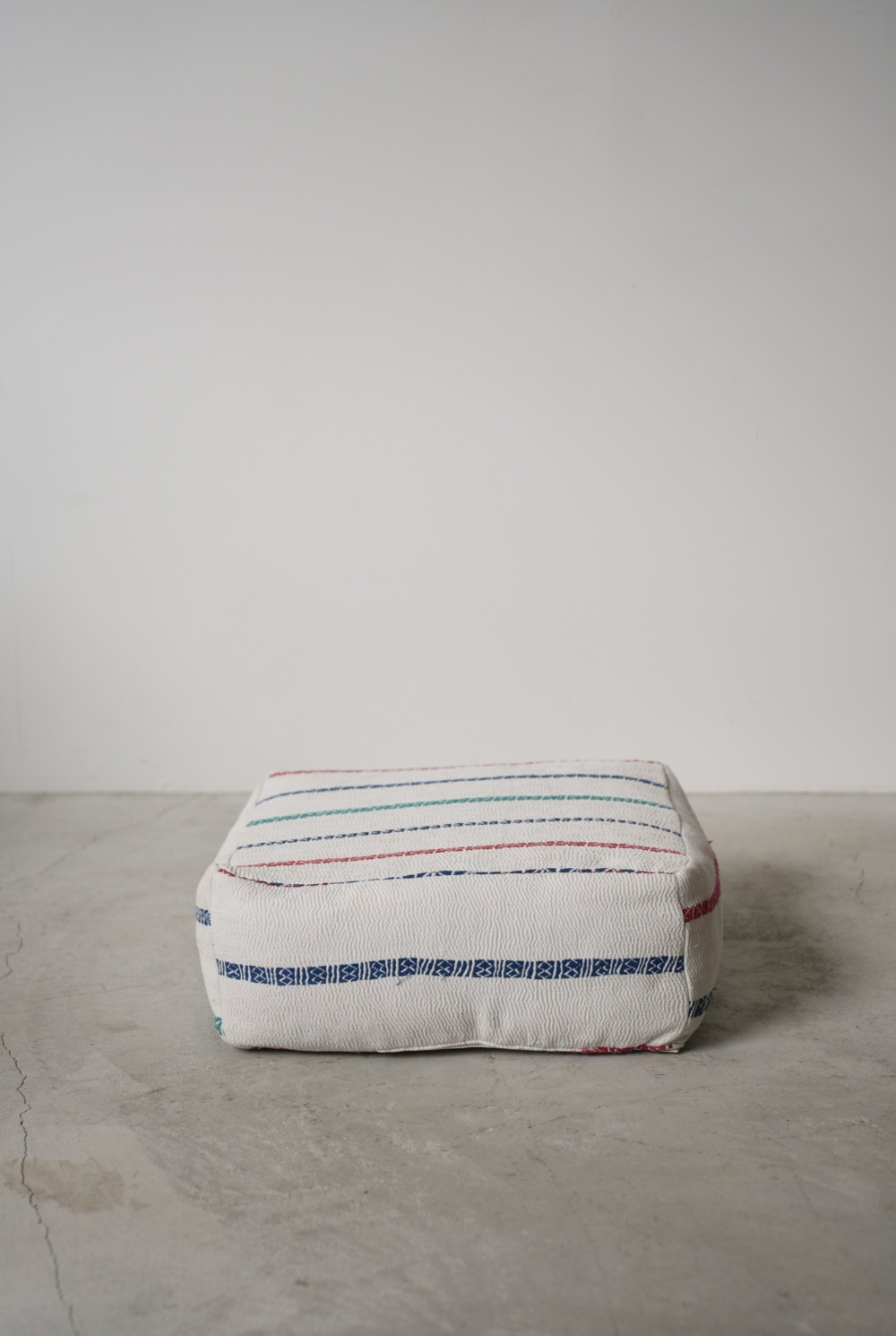 VINTAGE QUILT POUF｜LIGHT YEARS