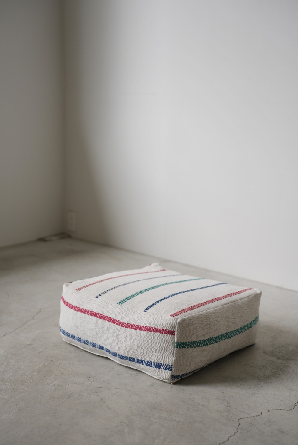 VINTAGE QUILT POUF｜LIGHT YEARS