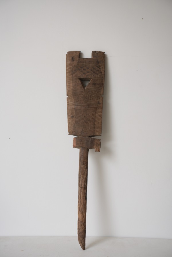 AFRICAN OBJECT