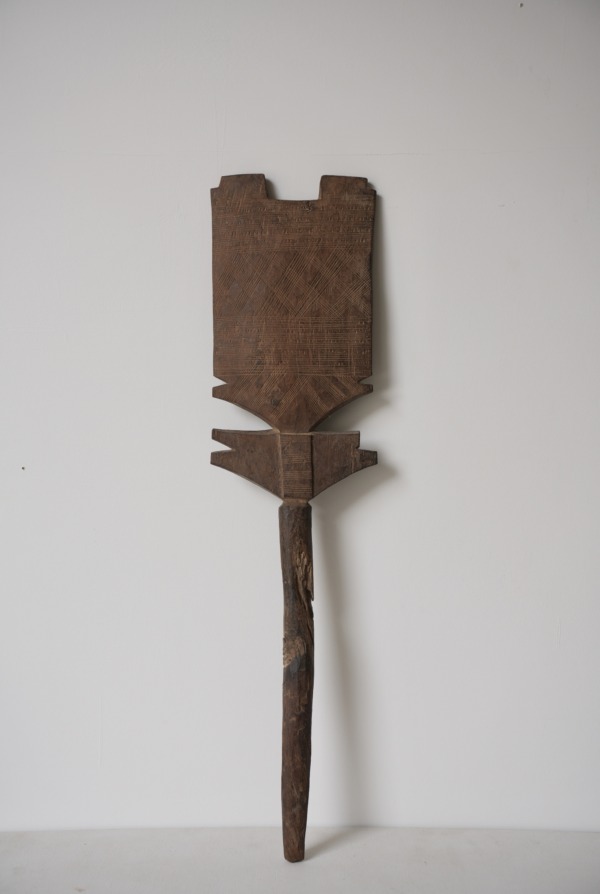AFRICAN OBJECT