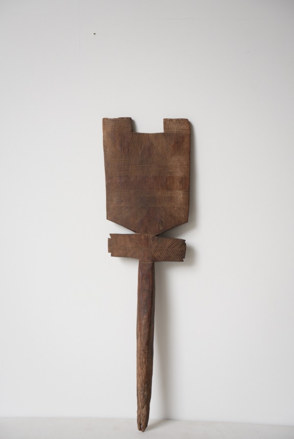 AFRICAN OBJECT