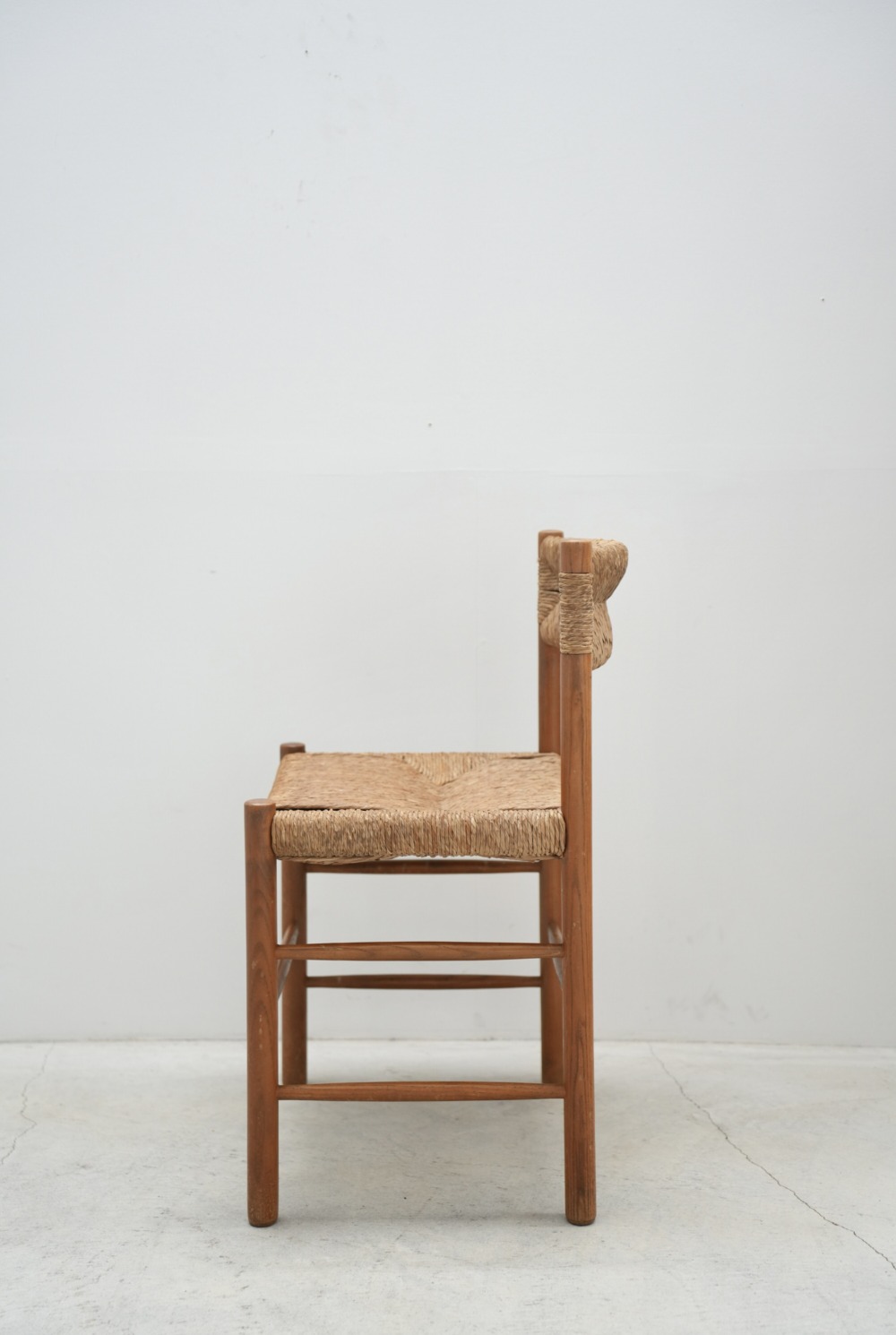 Dordogne Chair / Charlotte Perriand for Robert Sentou｜LIGHT YEARS