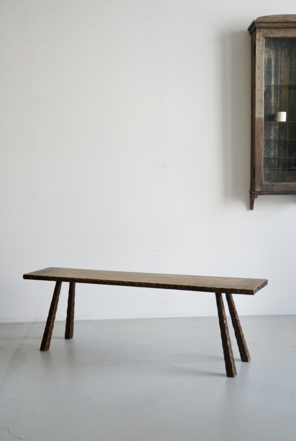 BENCH