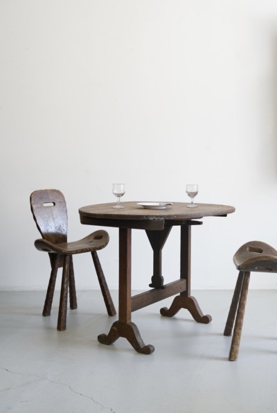 ライトイヤーズLIGHTYEARS 丸型スツール アフリカTUTSI STOOL African Crafts (アフリカ工芸品) “ボボ族のスツール - LIGHT YEARS