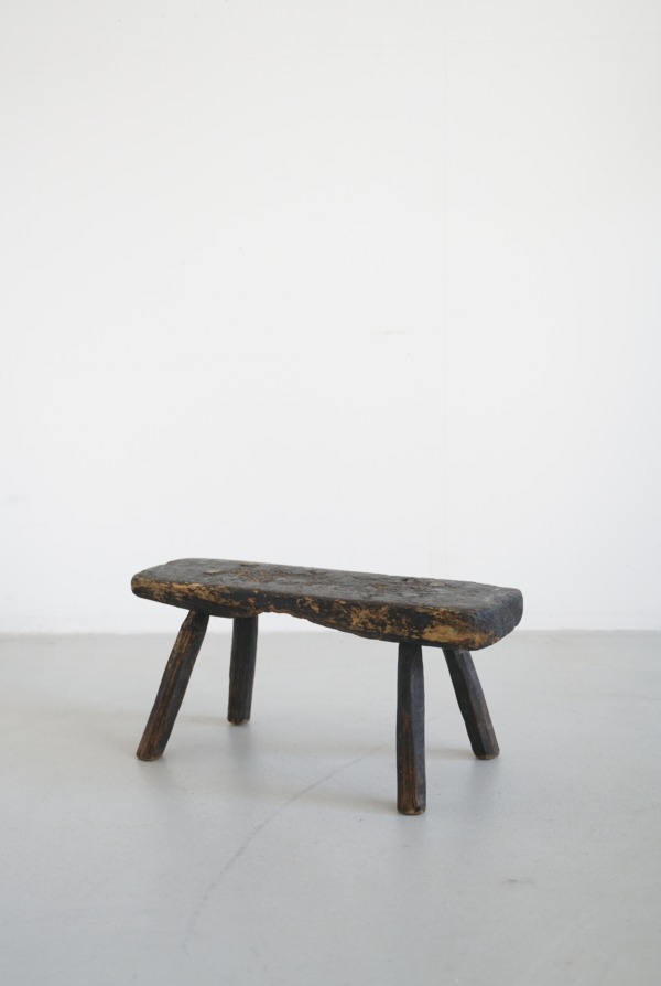 MOUNTAIN STOOL