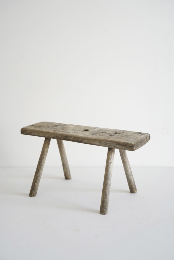 MOUNTAIN STOOL